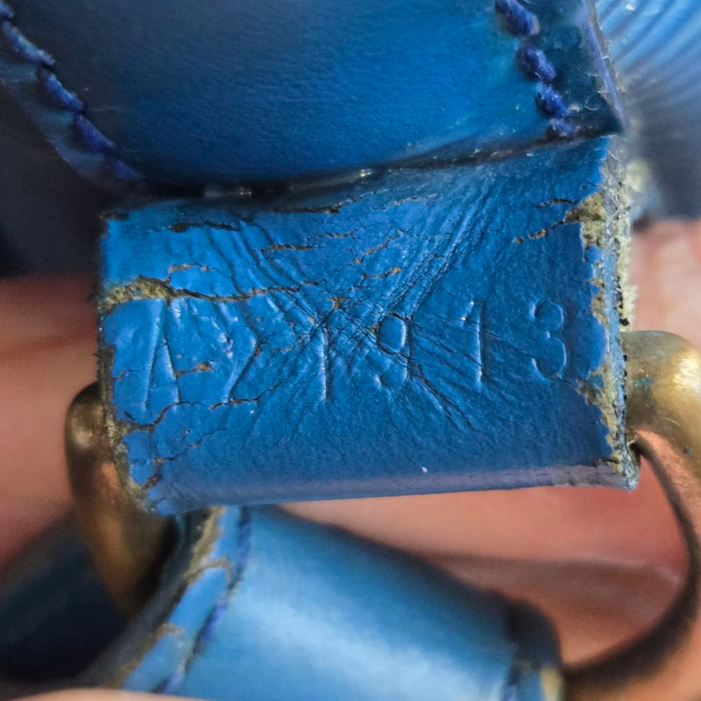 Women's Louis Vuitton Epi Leather Petit Noe Shoulder Bag in Blue - Picture 9 of 15